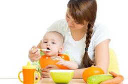 婴儿几个月开始添加辅食(几个月可以添加辅食)