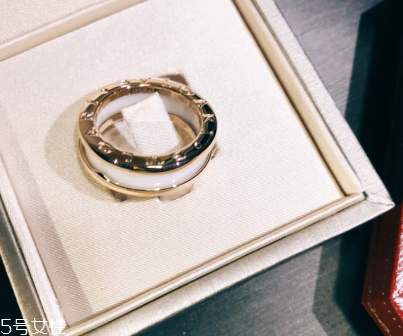 宝格丽陶瓷戒指是什么材质？宝格丽陶瓷戒指材质介绍