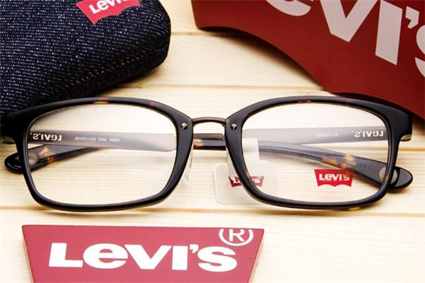 李维斯眼镜怎么样,李维斯眼镜是贴牌的吗