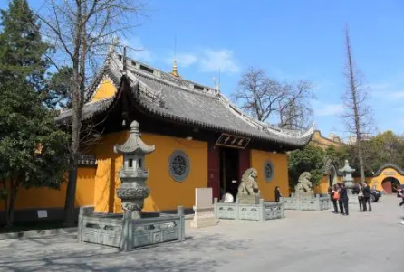 2022年春节期间上海龙华寺开放吗？
